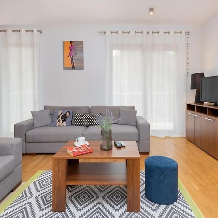 Villa 4 Pory Roku By Noclegi Renters Jastrzębia Góra Екстериор снимка
