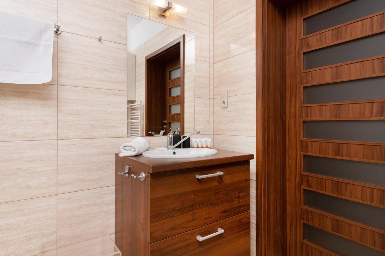 Villa 4 Pory Roku By Noclegi Renters Jastrzębia Góra Екстериор снимка