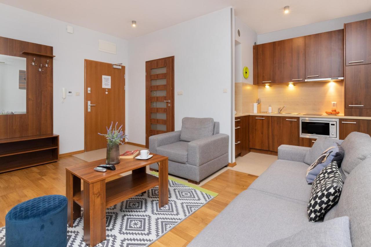 Villa 4 Pory Roku By Noclegi Renters Jastrzębia Góra Екстериор снимка